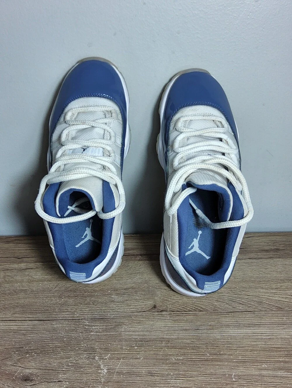 Air Jordan 11 Retro Low Diffused Blue Style # FV5104-104 Size 8